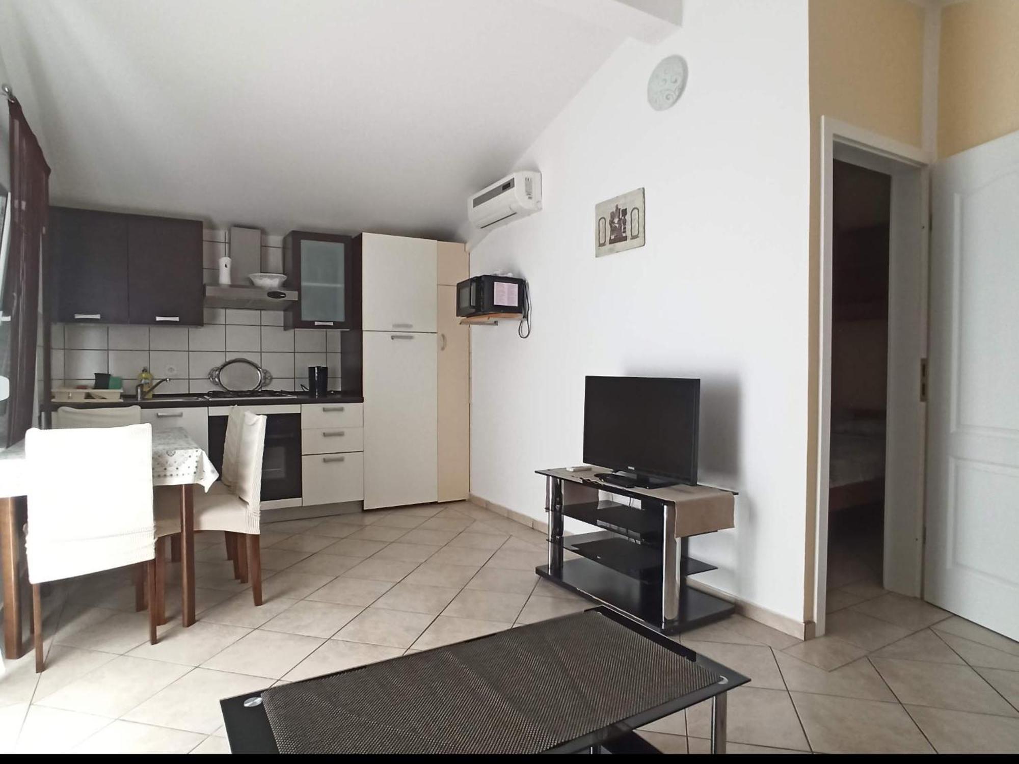 Apartmani Lun ヴィル エクステリア 写真