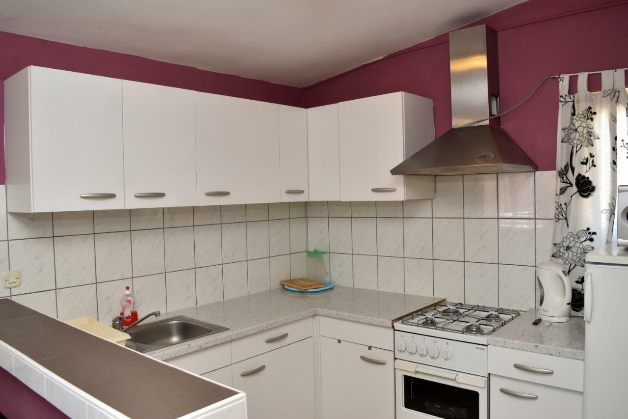 Apartmani Lun ヴィル エクステリア 写真